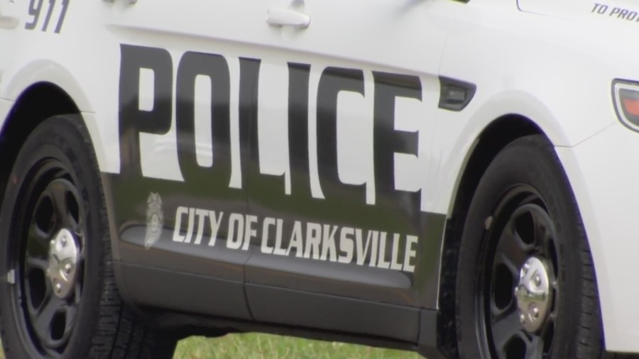 1 dead, 2 critically injured following Clarksville crash