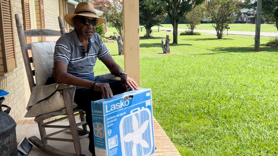 Murfreesboro man uses donated box fans to help heat-sensitive neighbors keep cool