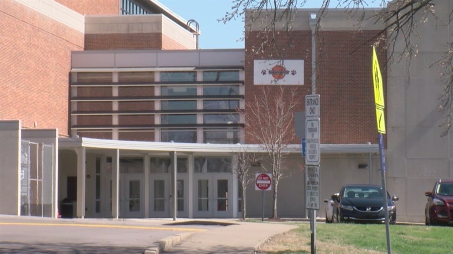 Security system detects gun at Maplewood High School