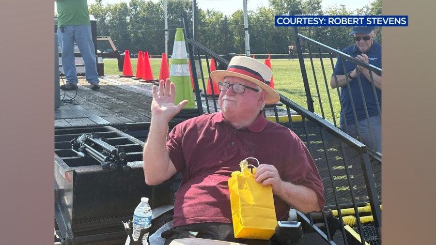 La Vergne rings in fall, celebrates county historian at parade