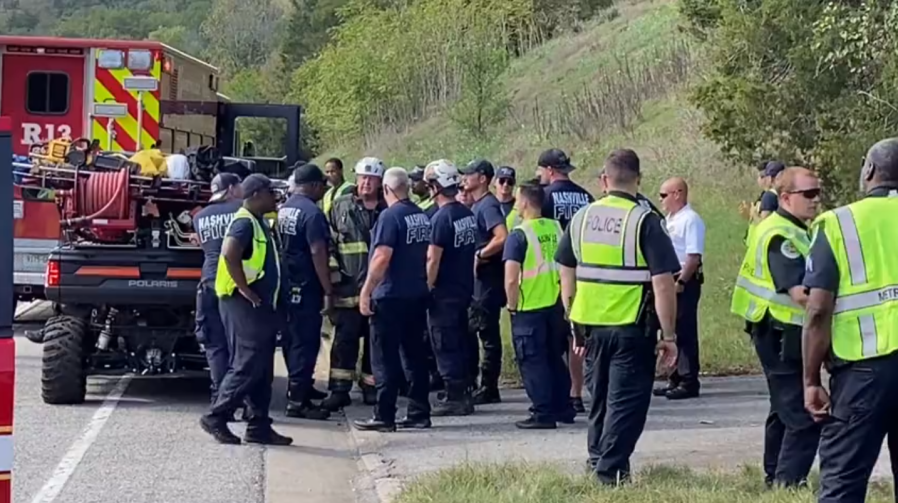 Nashville crews working to rescue 'parachute jumper' in wooded area